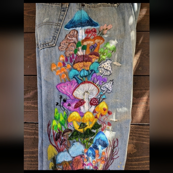 Custom Hand Painted Levi's Jeans Size 32/32 - Picture 7 of 11